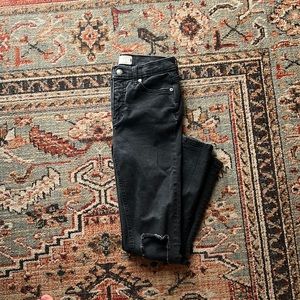 Free people skinny jeans with holes on the knees